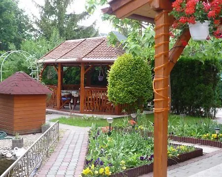 Gizella Apartmanhaus Buk Exterior photo